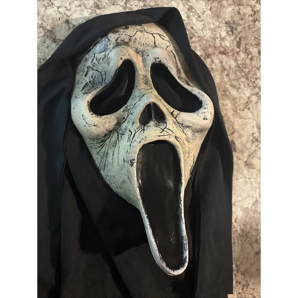 Easter Unlimited Scream‎ Aged Ghost Face Mask Horror Halloween Fun World GUC